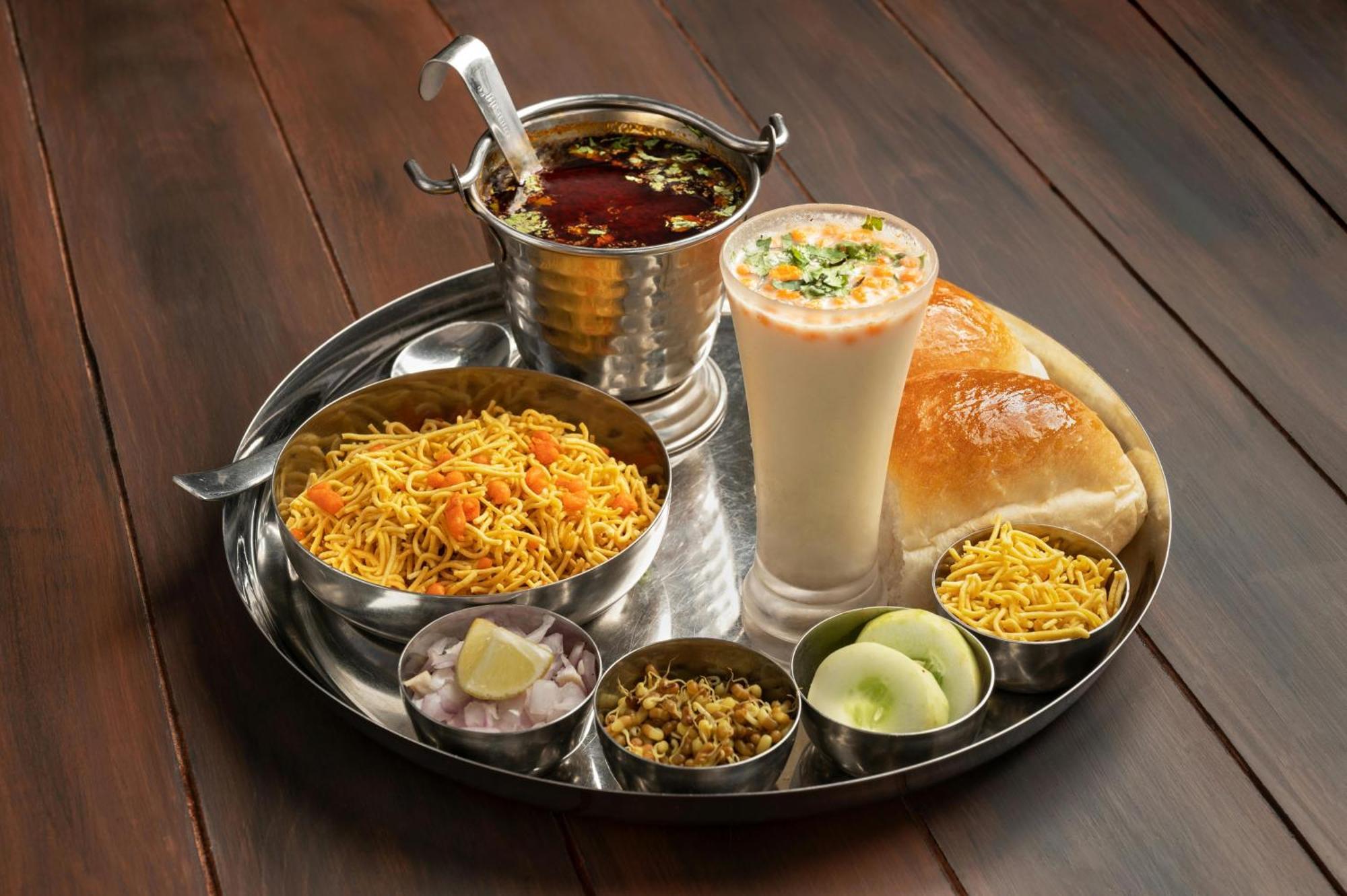 Hotel Luxe Manor Near Delhi Airport نيودلهي المظهر الخارجي الصورة
