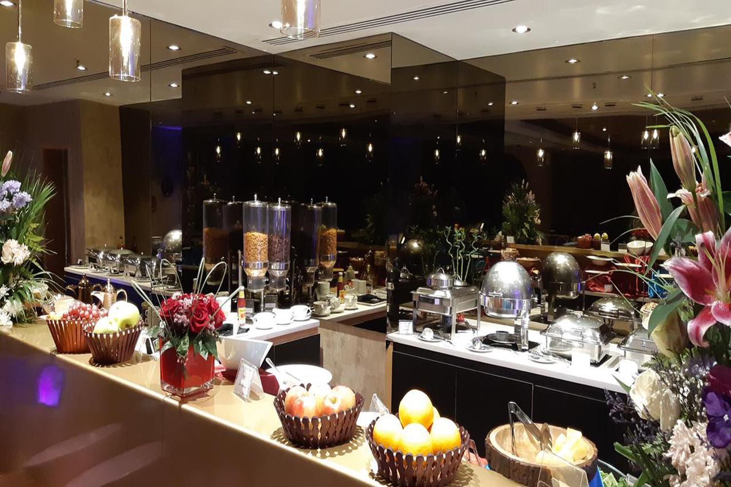 Hotel Luxe Manor Near Delhi Airport نيودلهي المظهر الخارجي الصورة